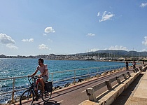 Promenade_Radfahrer_Sonnenschein