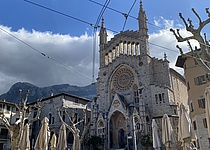 soller_terrasse_kirche_intern_hochkant